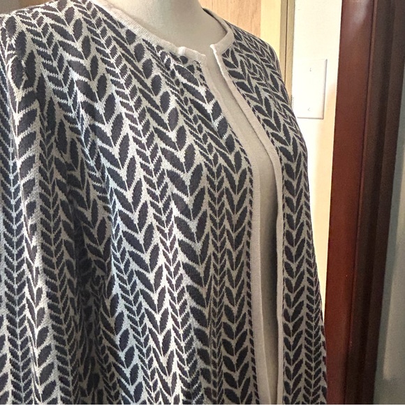 Belldini Women’s Knit Open Front Cardigan Sweater Leaf Pattern Bows Gray Cream L - Picture 4 of 11